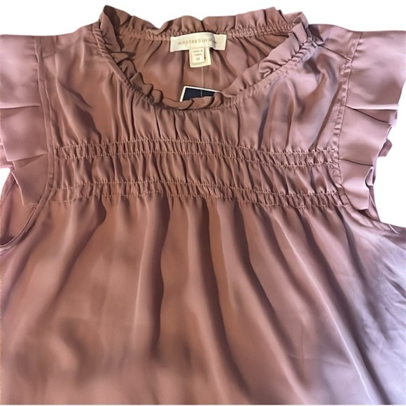 Monteau Los Angeles ruffled sleeve top new with tags - Picture 3 of 5